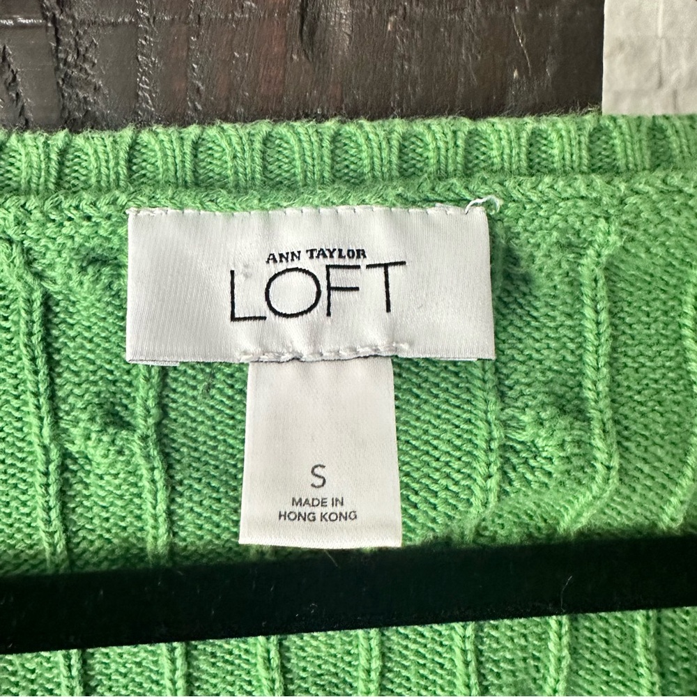 LOFT Kelly Green Ribbed cableKnit Sweater Size Small - Picture 2 of 9